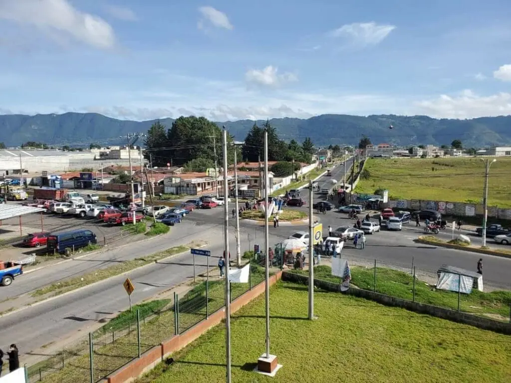 Paso a Desnivel de Tribunales en Quetzaltenango: El eterno embotellamiento de promesas incumplidas